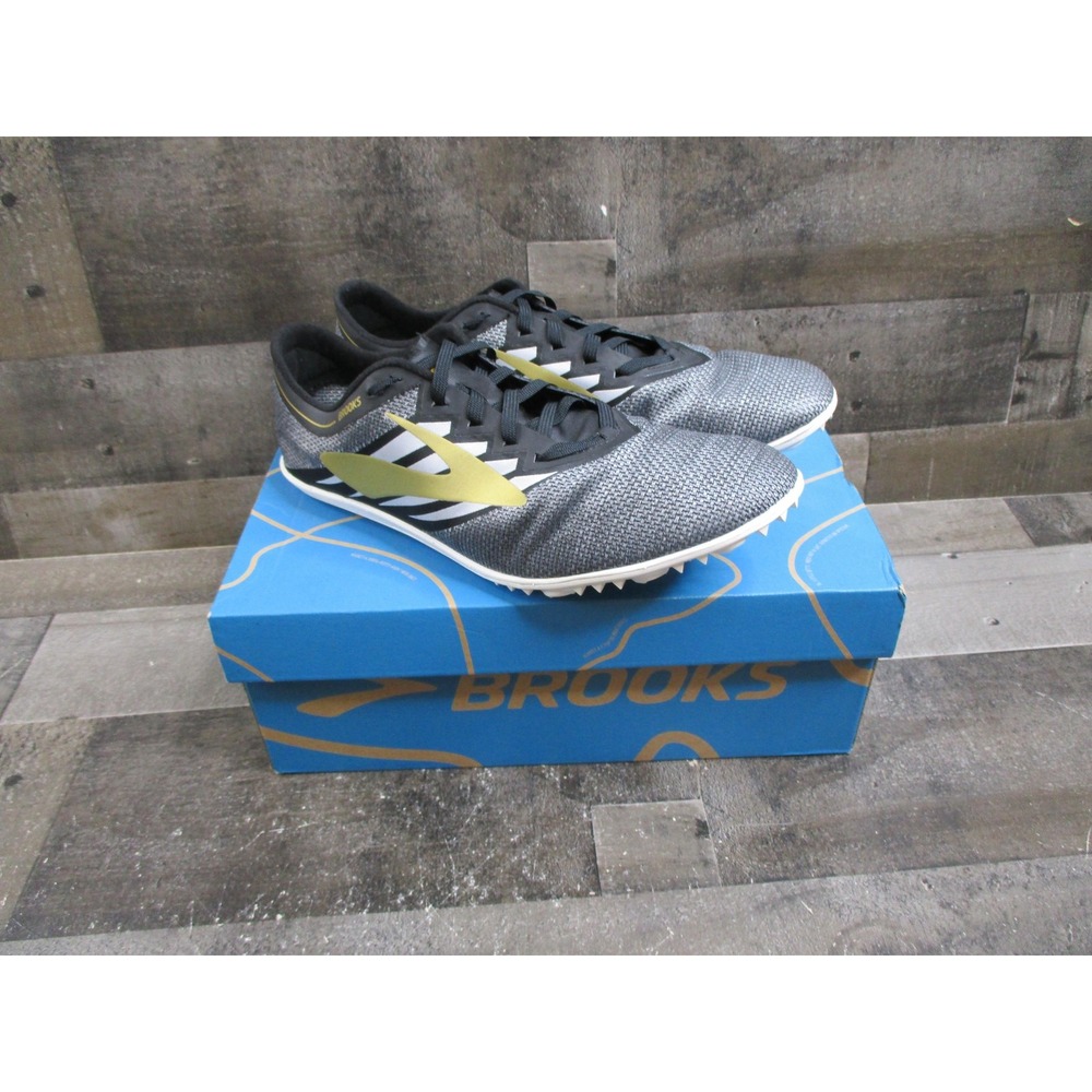 Brooks ELMN8 v4 Shoes Mens Size 9.5 Black Gold Track & Field Spikes New Box